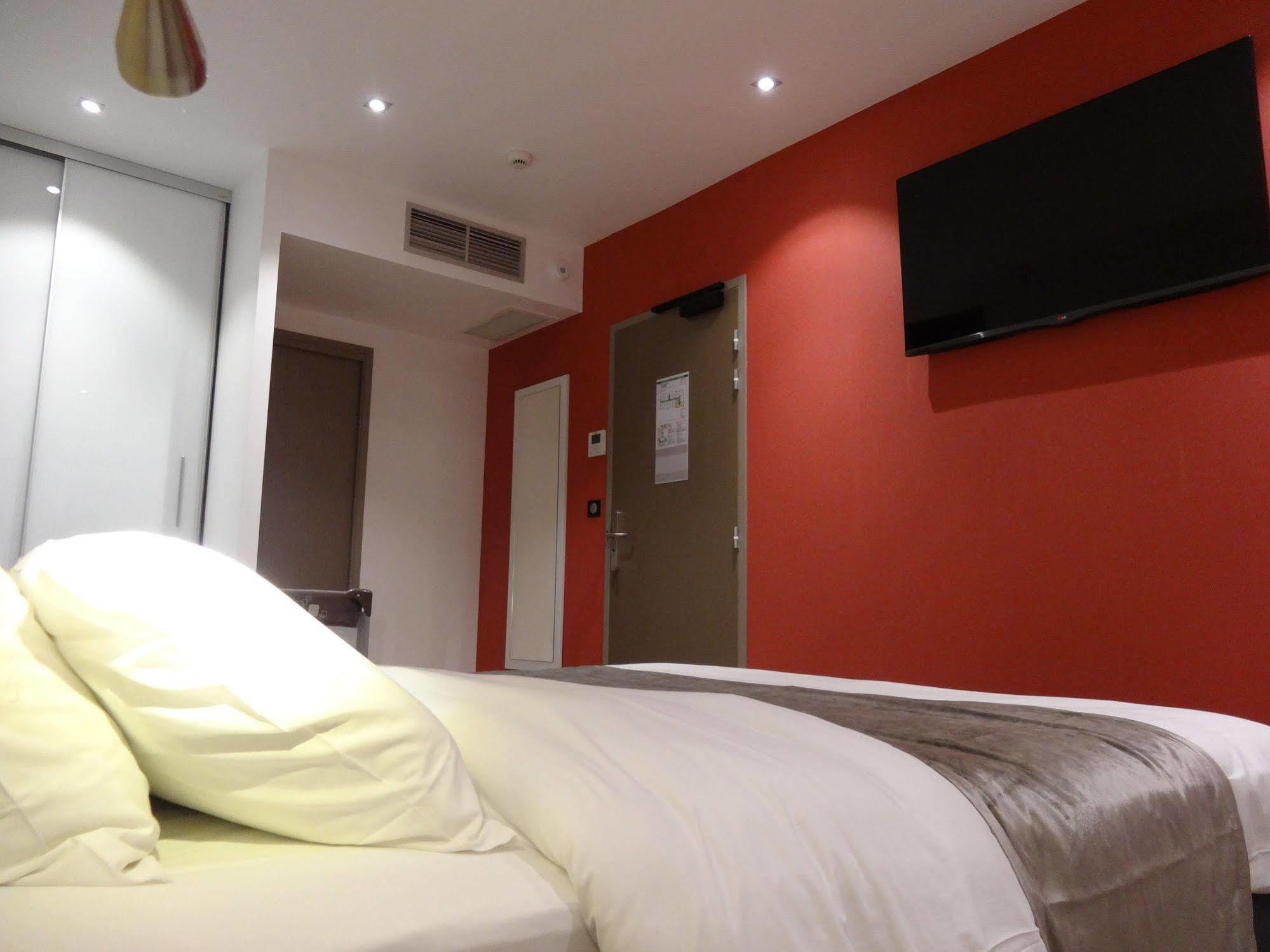 Hotel De La Paix 바폼 외부 사진